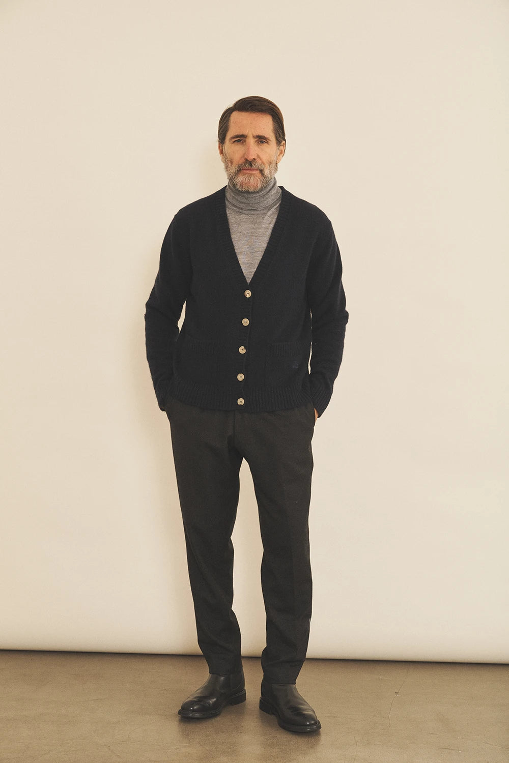 Dark Blue men cashmere cardigan - look| Junior | Linnea Lund