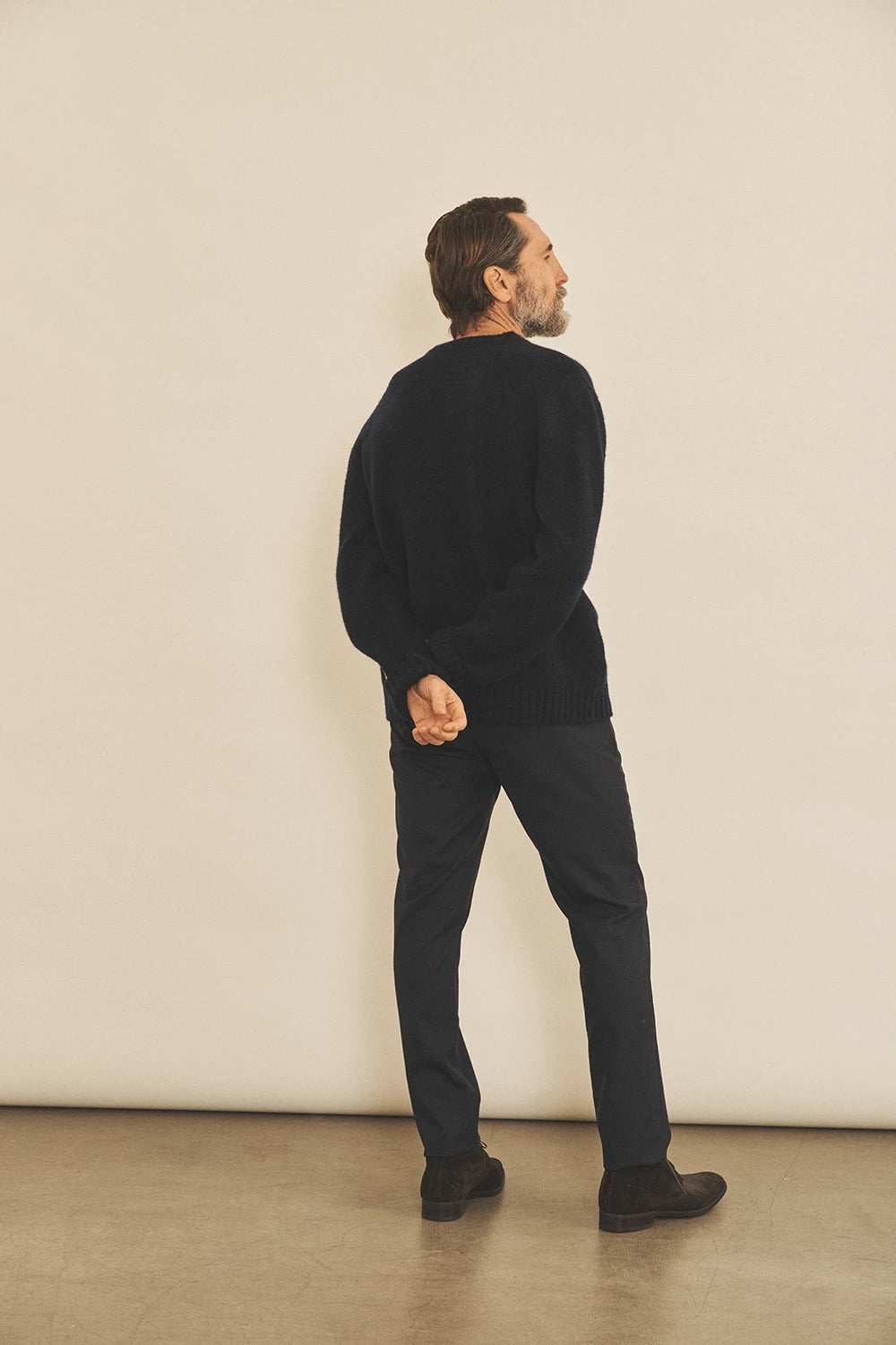 Dark blue men cashmere sweater - back view | Margot | Linnea Lund