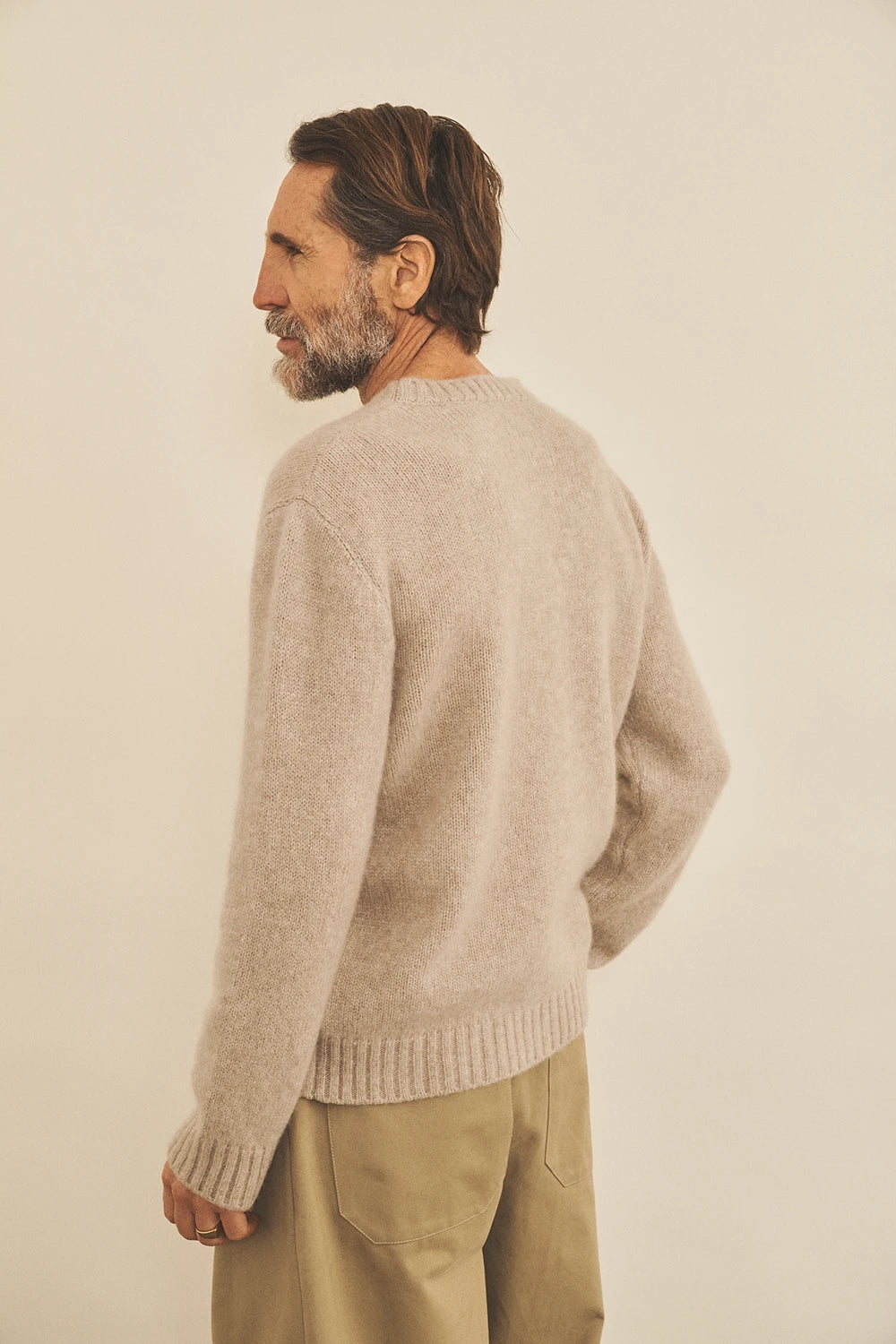 Light beige men cashmere sweater - side view | Margot | Linnea Lund