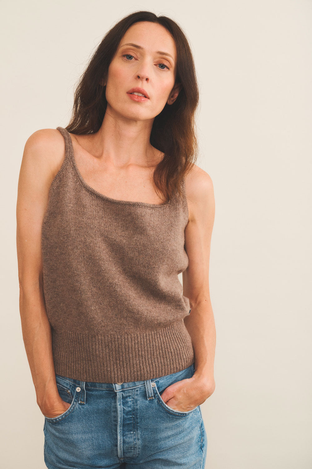 Cashmere tank top women taupe - front view | Maud | Linnea Lund
