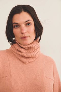 pink gold cashmere collar women | Maya | Linnea Lund
