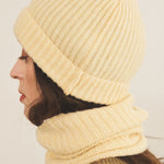 light yellow cashmere collar women - side view | Maya | Linnea Lund