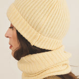 light yellow cashmere collar women - side view | Maya | Linnea Lund