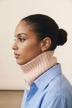 light pink ribbed cashmere collar | Maya | Linnea Lund
