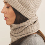 greige cashmere collar women - side | Maya | Linnea Lund