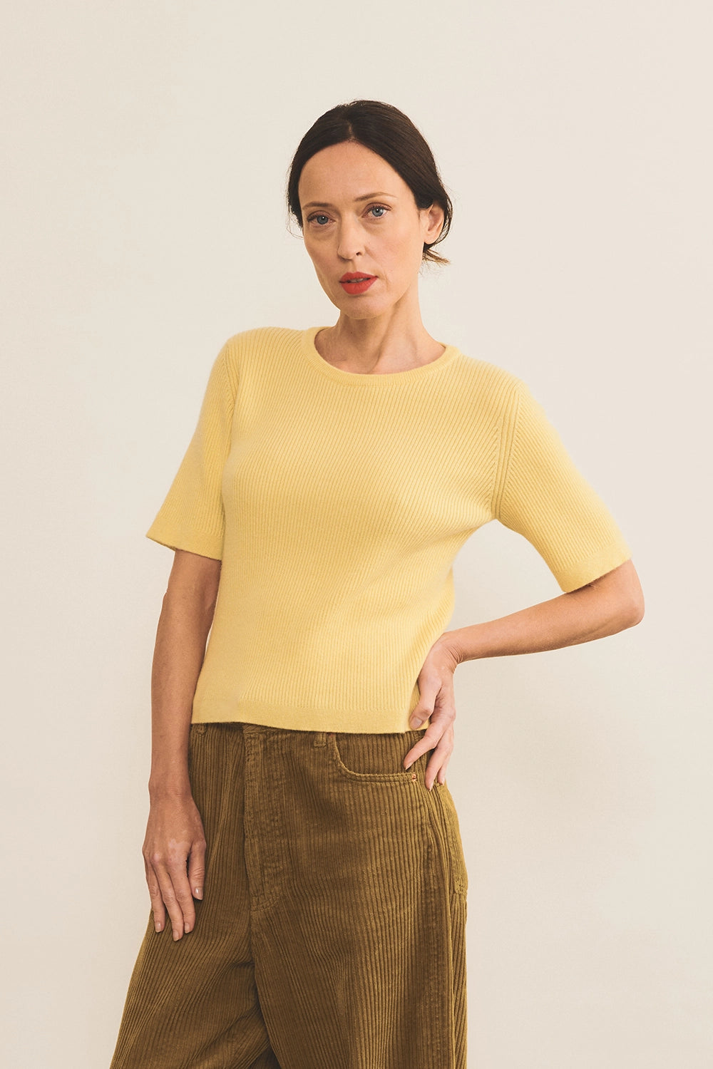Yellow Women Cashmere Tee-shirt - front view | Melanie | Linnea Lund