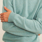 Cashmere sweater men aqua color - focus | Mimmi | Linnea Lund