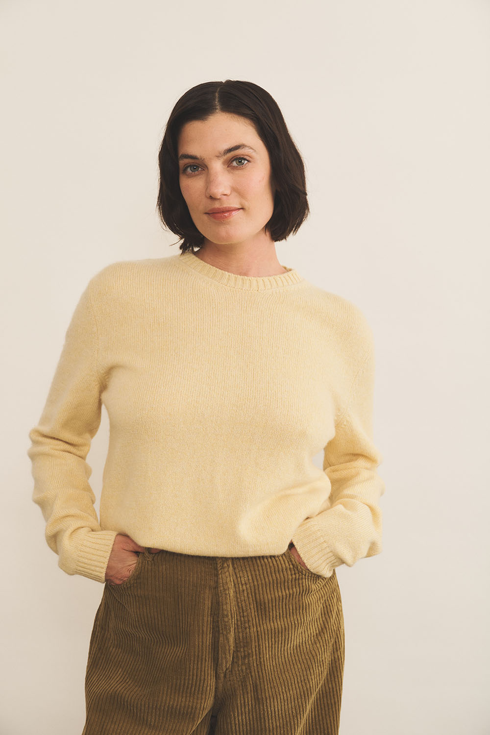 yellow women cashmere sweater - front view | Mimmi | Linnea Lund