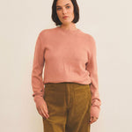 pink gold women cashmere sweater - front view | Mimmi | Linnea Lund