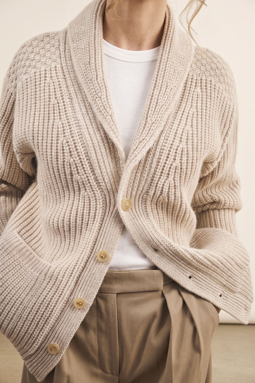 beige cashmere cardigan men - front view | Philippe | Linnea Lund