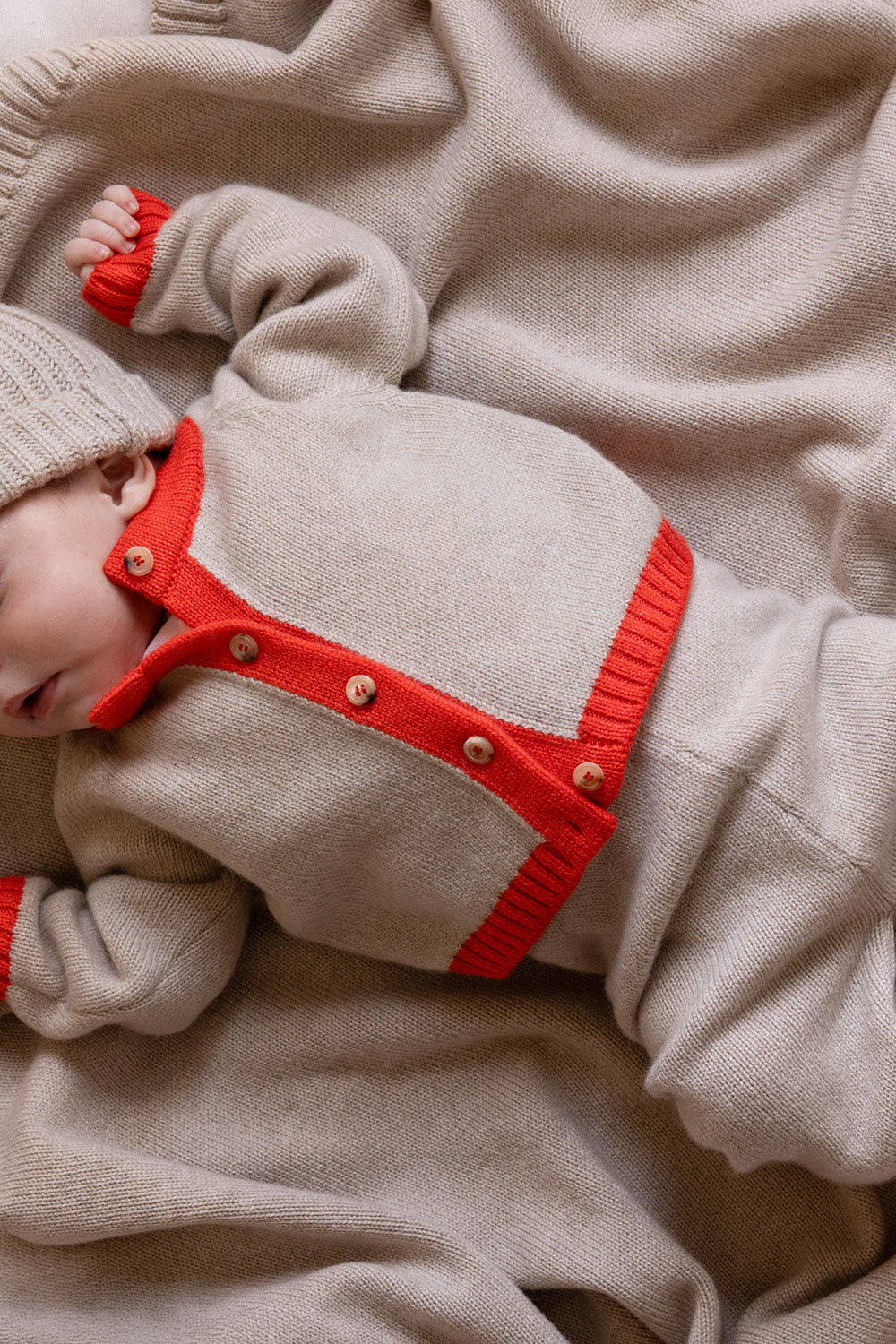 Baby cashmere cardigan beige and orange | Phoebe | Linnea Lund