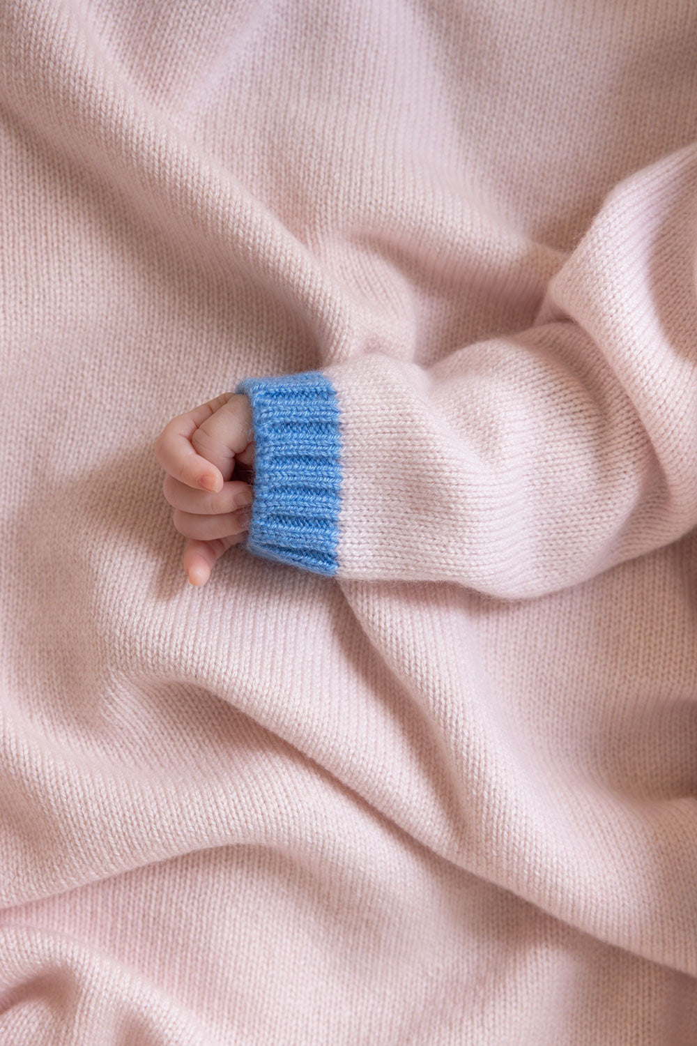 Baby cashmere cardigan light pink and blue, sleeve detail | Phoebe | Linnea Lund