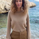Sand beige cropped cashmere sweater crewneck | Pia | Linnea Lund