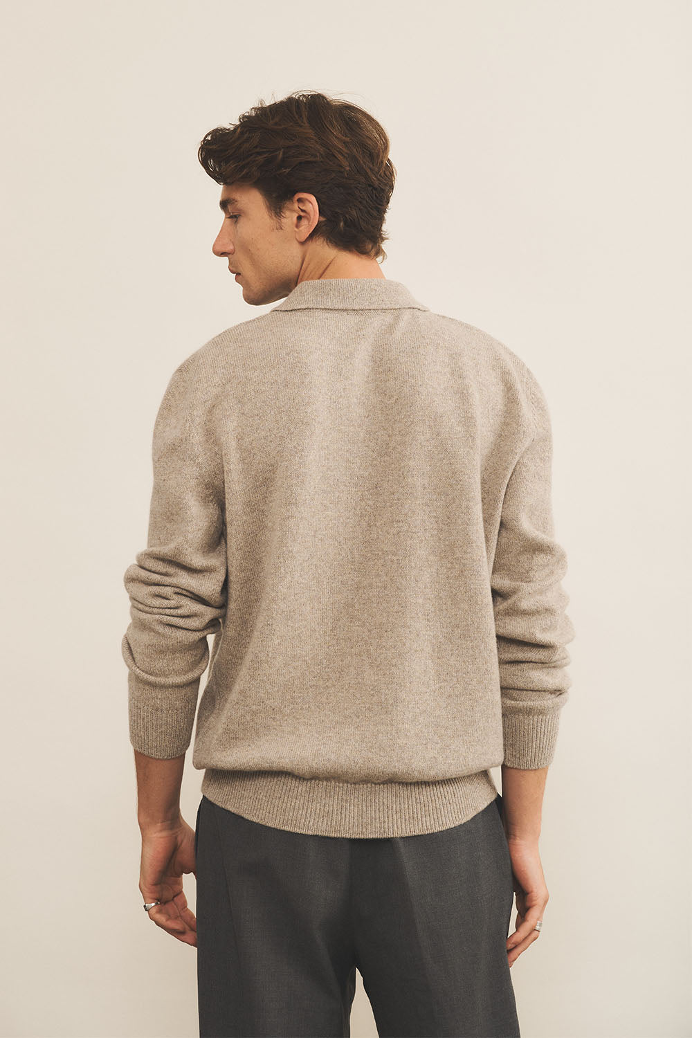 Light beige cashmere polo sweater men - back view | Ralph | Linnea Lund