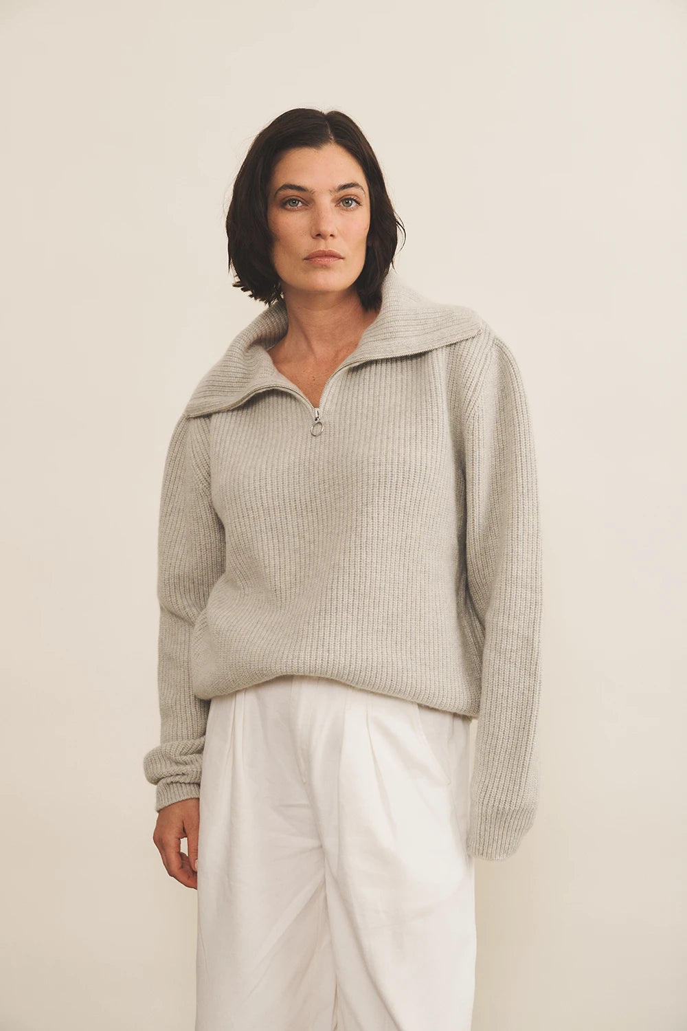 Zip collar light grey cashmere sweater for women - front view | Sam | Linnea Lund