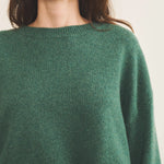 Green cashmere sweater women - focus fabric | Sarah | Linnea Lund
