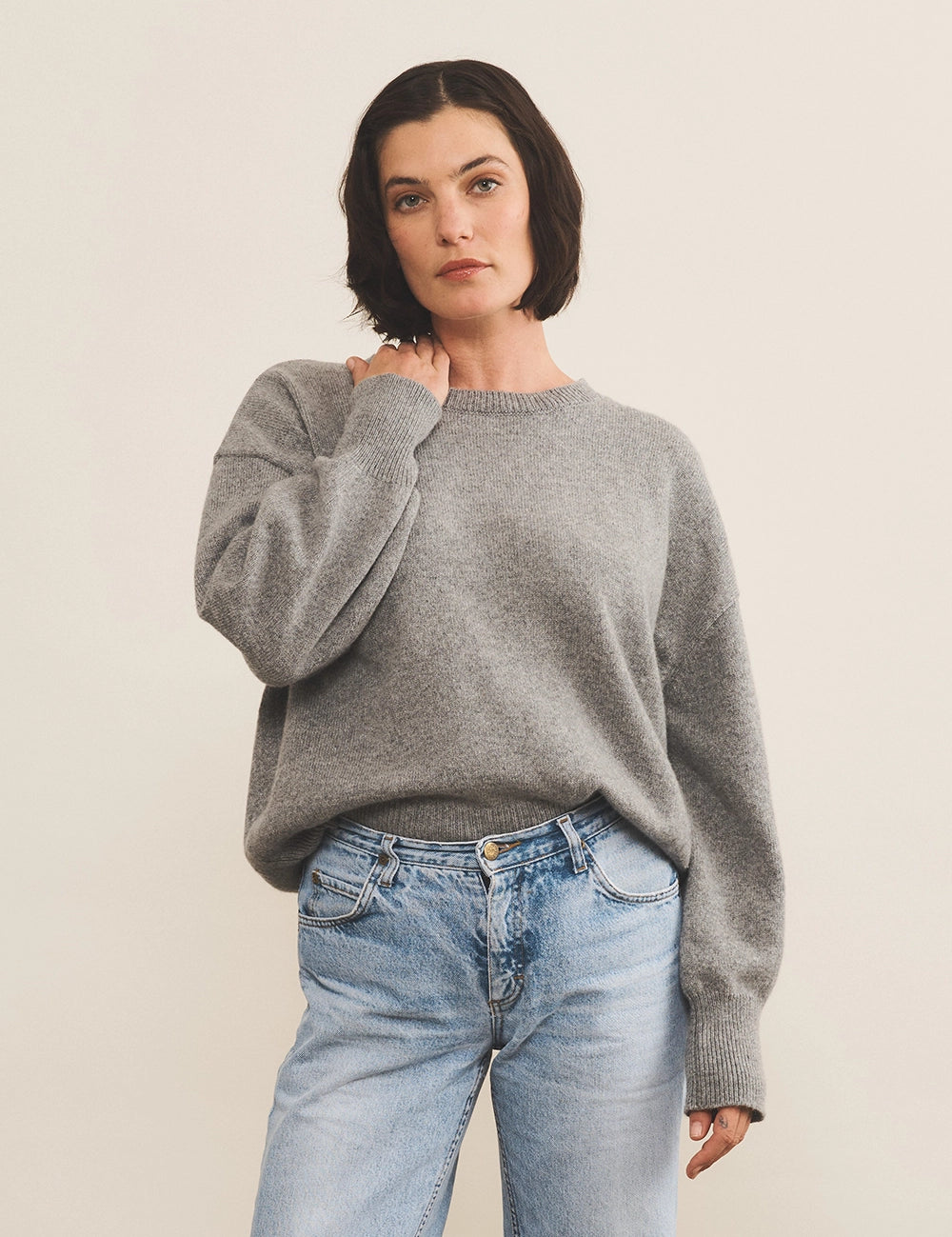 Grey cashmere sweater women - front view | Sarah | Linnea Lund