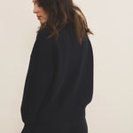 Dark blue cashmere sweater women - side view | Sarah | Linnea Lund