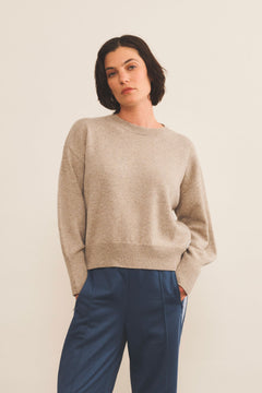 Cashmere sweater women beige - front view | Sarah | Linnea Lund