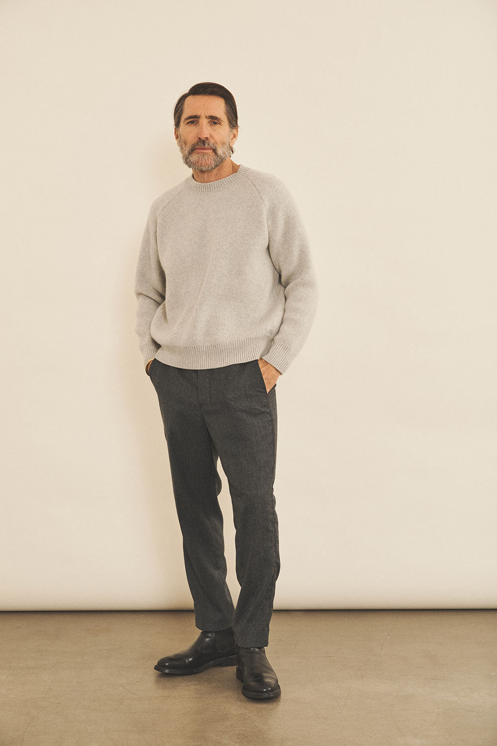 Light grey men cashmere sweater - look | Sergio | Linnea Lund
