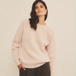 Cashmere sweater women light pink color - look view | Sergio | Linnea Lund