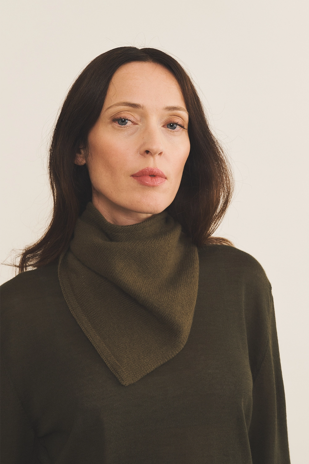 Khaki women cashmere bandana - front view | Stella | Linnea Lund