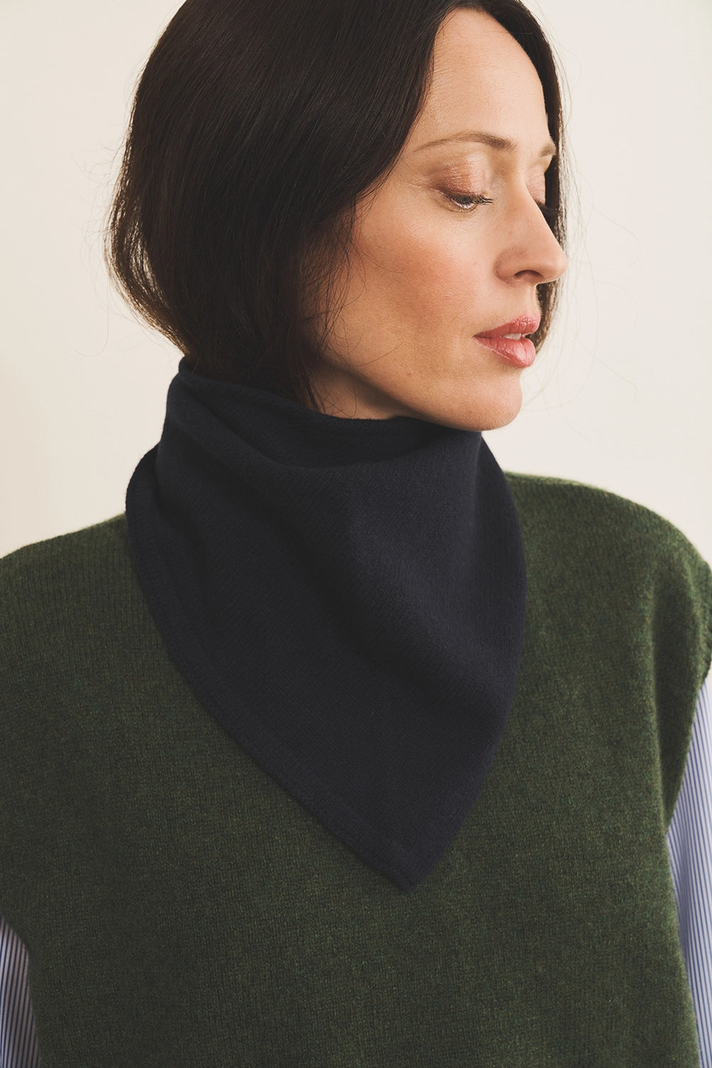 Midnight Blue cashmere bandana women - front view | Stella | Linnea Lund