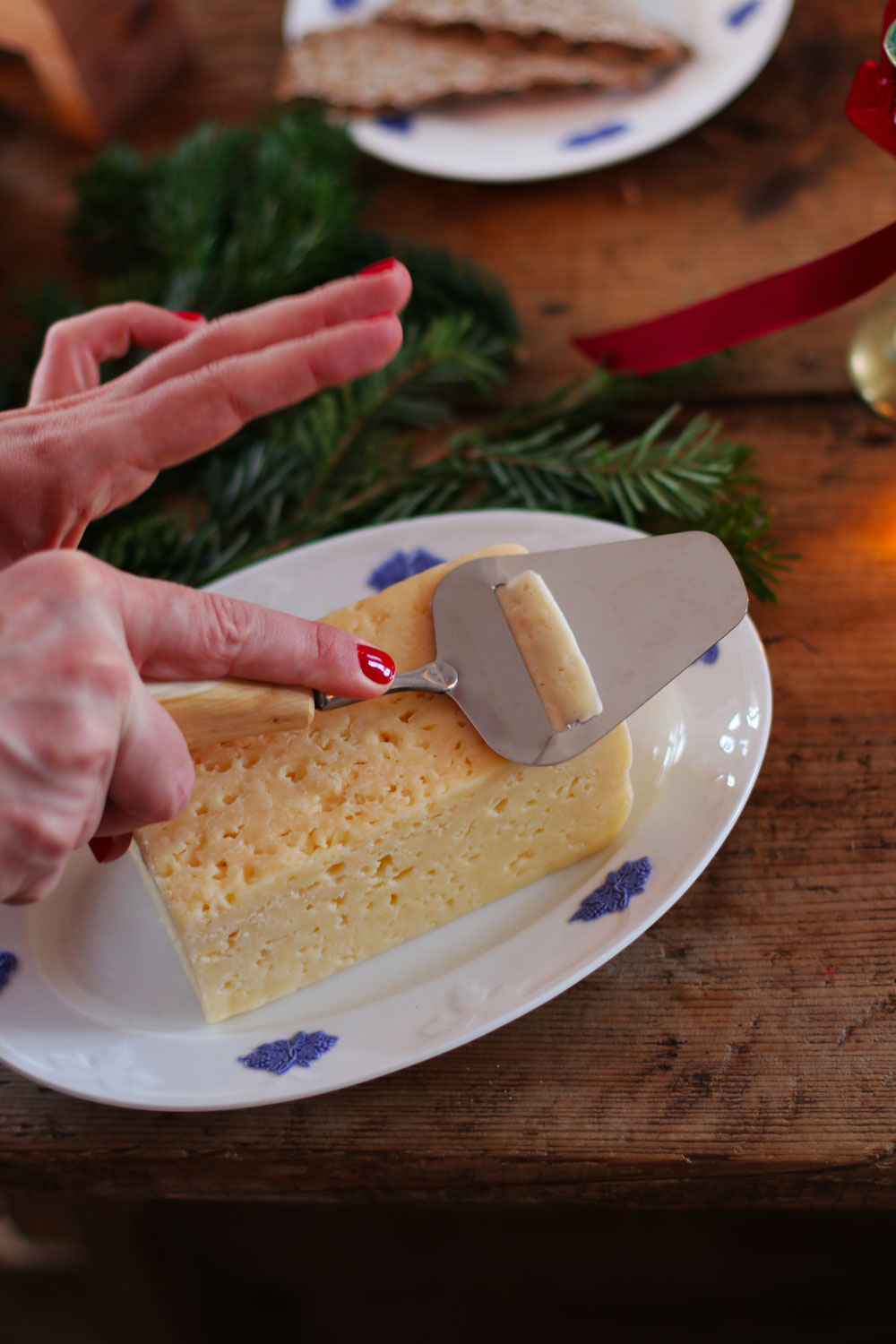 Swedish Juniper Cheese Slicer | Linnea Lund