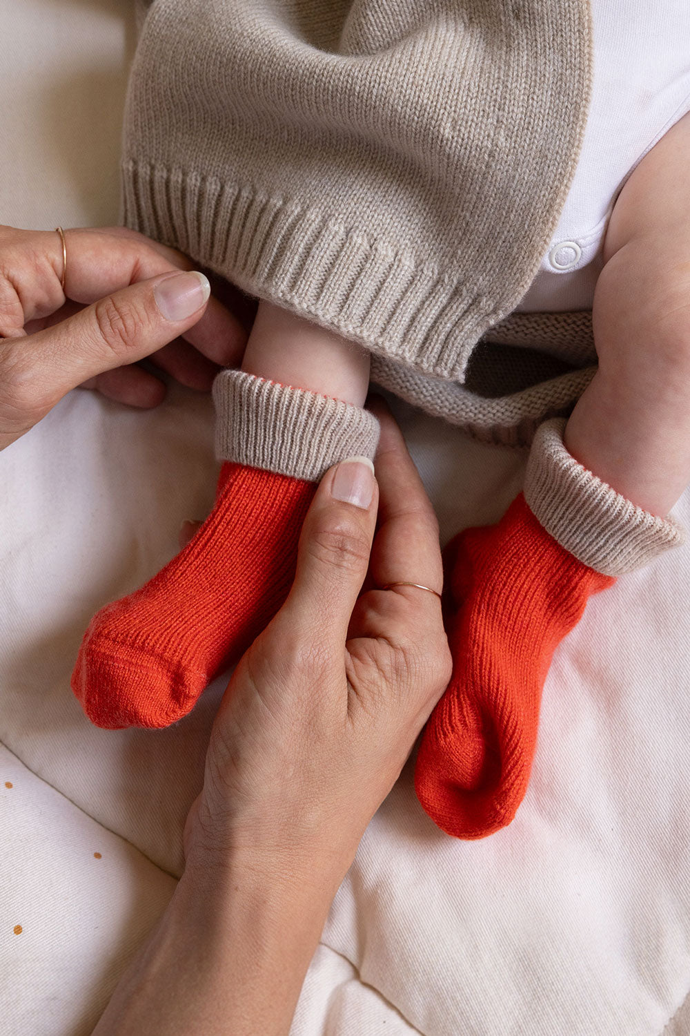 Baby cashmere socks in orange | Alice | Linnea Lund