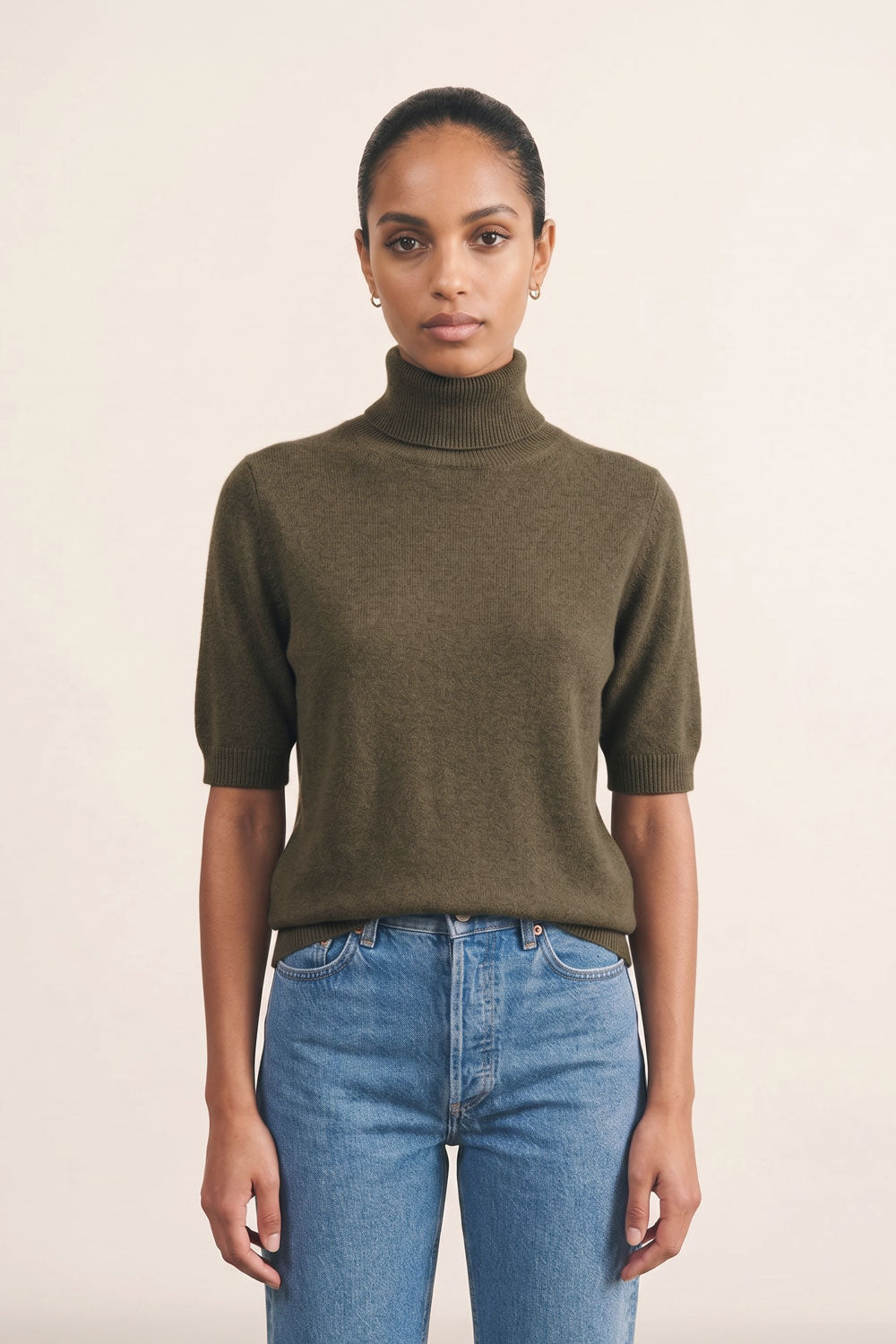 Women turtleneck cashmere t-shirt khaki | Alvina | Linnea Lund