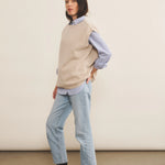 White cashmere sleeveless cardigan women - look | Berit | Linnea Lund