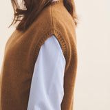 Cashmere sleeveless cardigan women moka - focus fabric | Berit | Linnea Lund