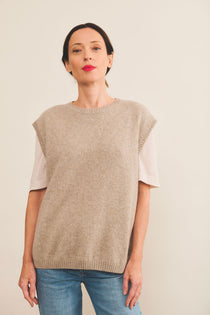 Cashmere sleeveless cardigan women beige - front view | Berit | Linnea Lund