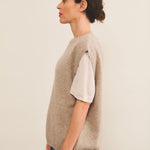 Cashmere sleeveless cardigan women beige - side view | Berit | Linnea Lund