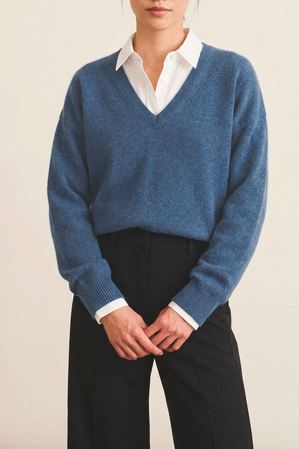 Deep V neck cashmere sweater denim blue women | Cadaques | Linnea Lund
