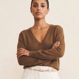 Deep V neck cashmere sweater brown women | Cadaques | Linnea Lund