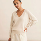 Deep V neck cashmere sweater white women | Cadaques | Linnea Lund