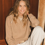 Camel reversible cashmere sweater - look | Elle Macpherson x Linnea Lund