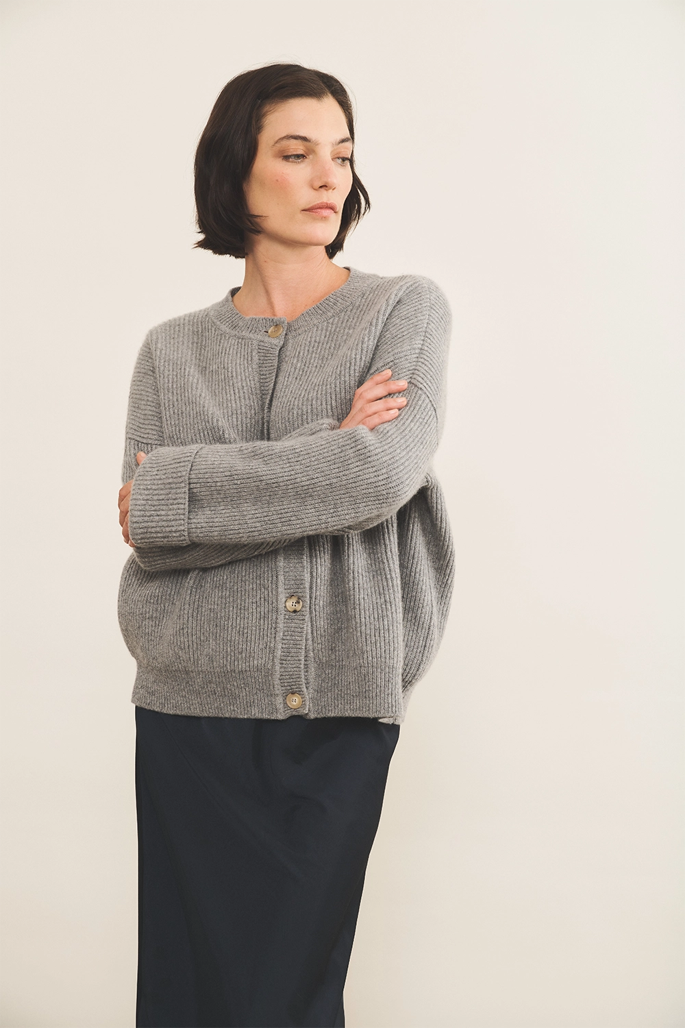 Grey cashmere cardigan women - look | Carole | Linnea Lund