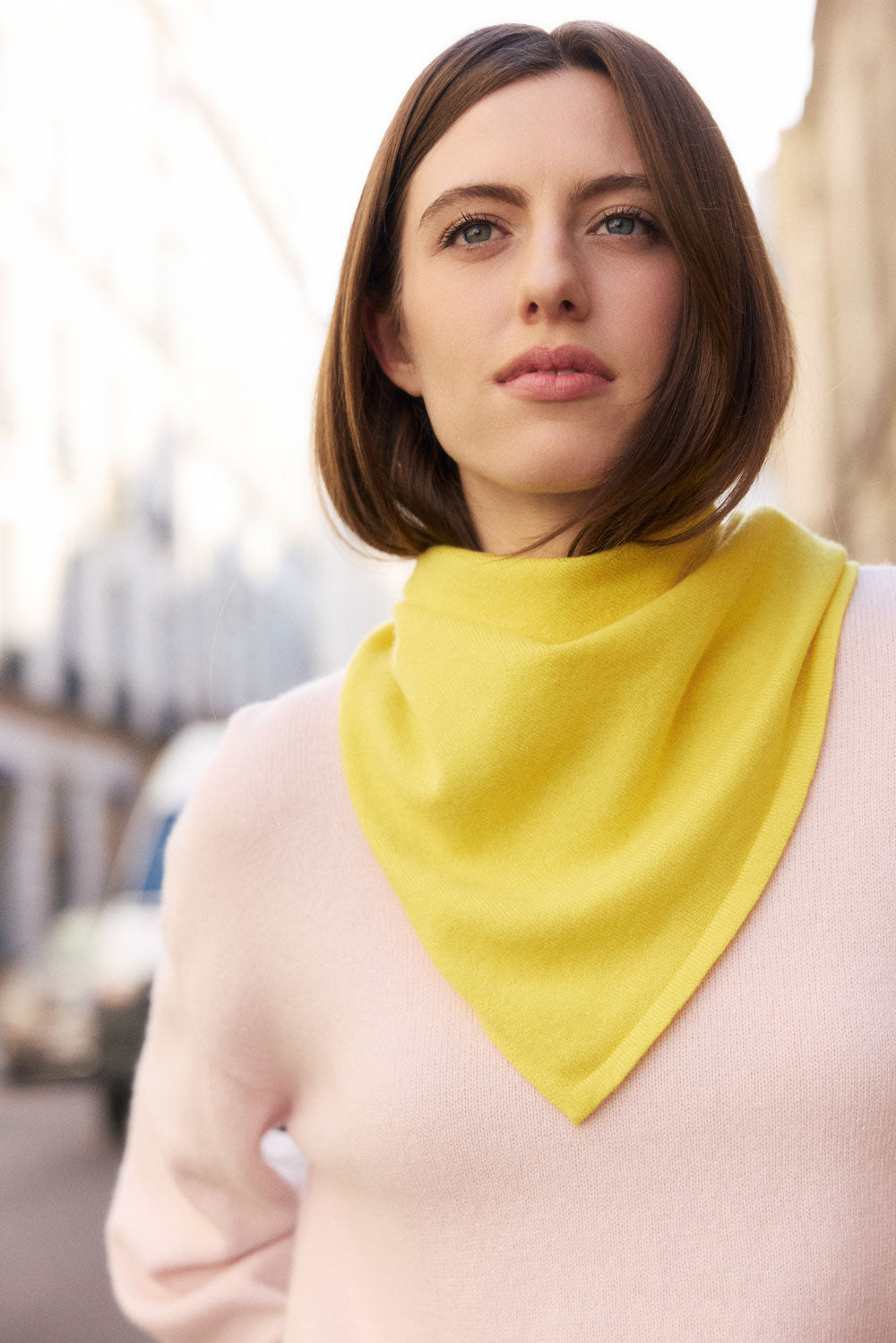 Yellow triangle cashmere scarf | Liv | Linnea Lund