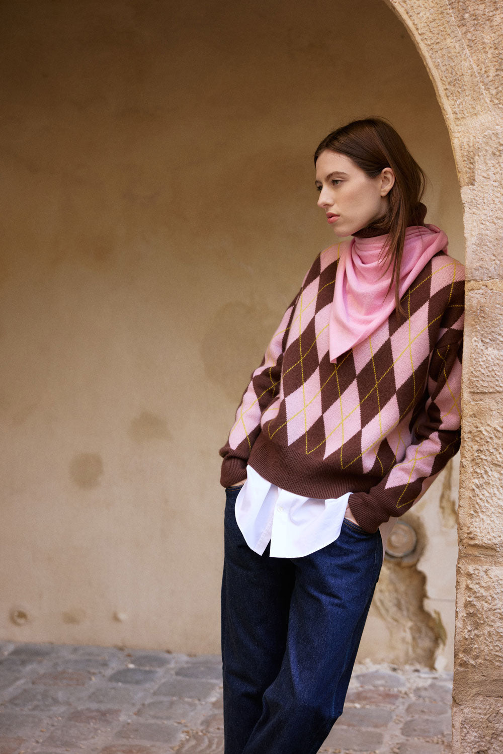 Pink triangle cashmere scarf - look | Liv | Linnea Lund