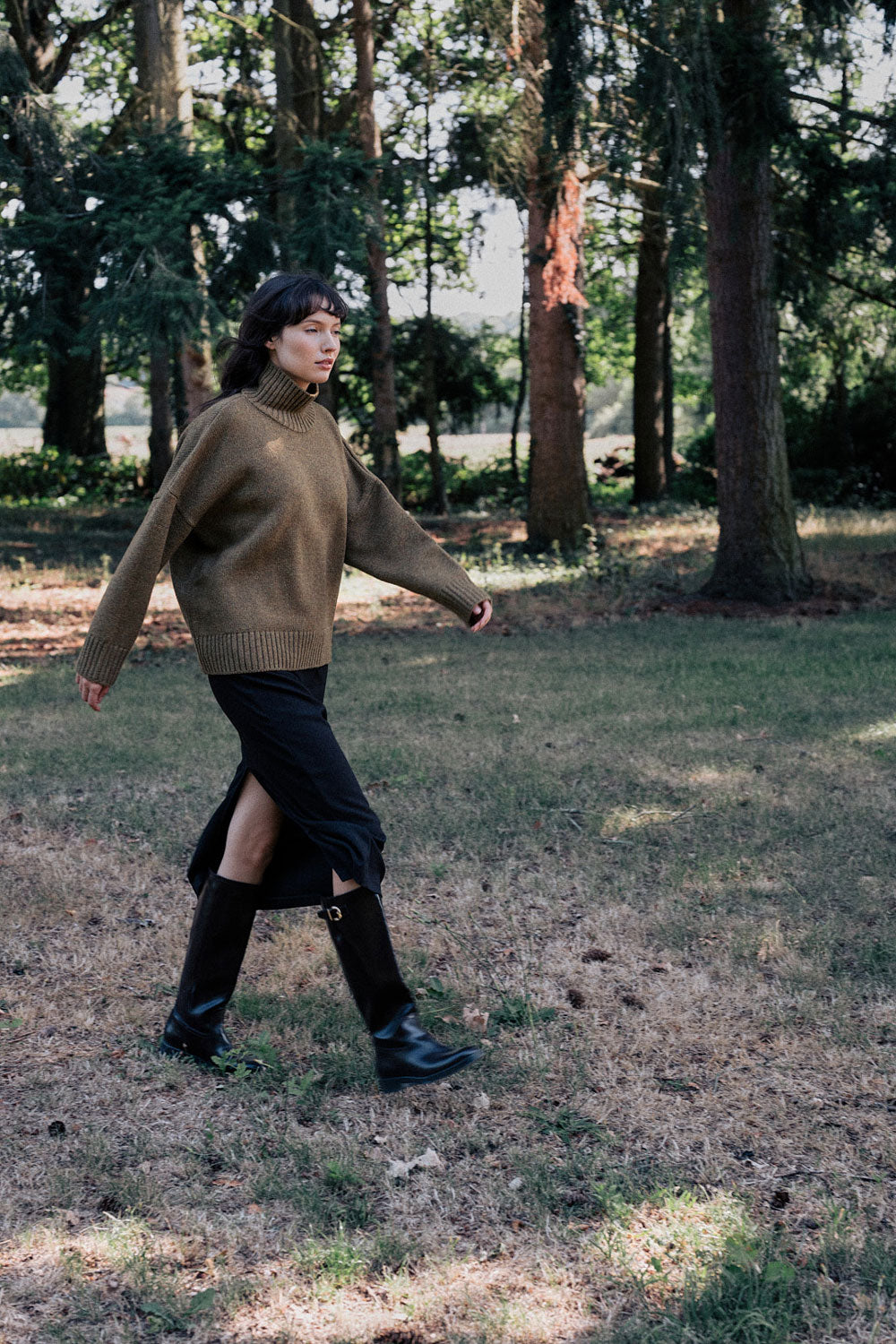 Ocher green women turtleneck cashmere sweater | Christina | Linnea Lund