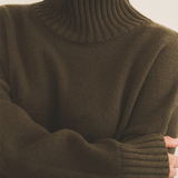 Kaki color cashmere sweater women - focus | Christina | Linnea Lund