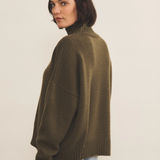 Kaki color cashmere sweater women - side view | Christina | Linnea Lund
