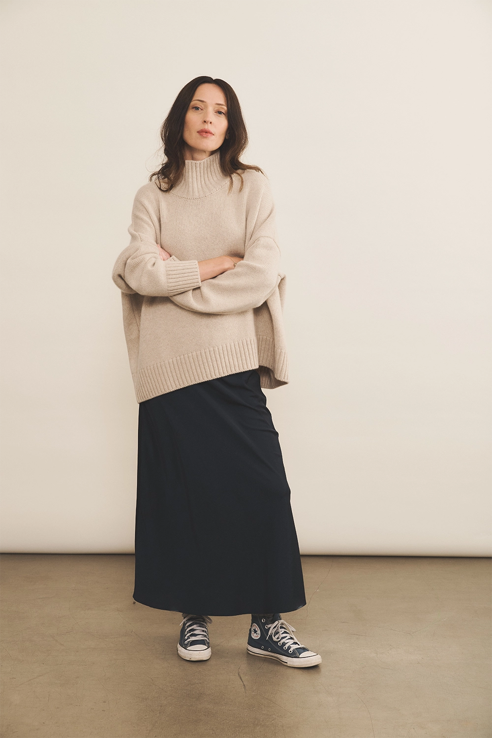 Beige cashmere sweater women - look  | Christina | Linnea Lund