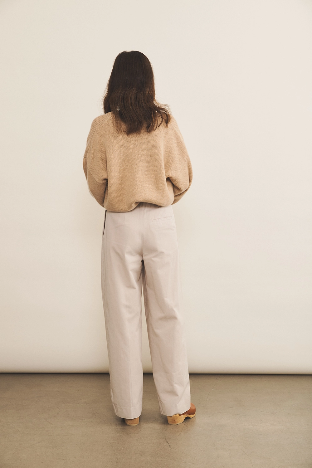 sand beige cashmere sweater women - back view | Emilie | Linnea Lund