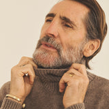 Taupe men cashmere sweater - focus fabric | François | Linnea Lund