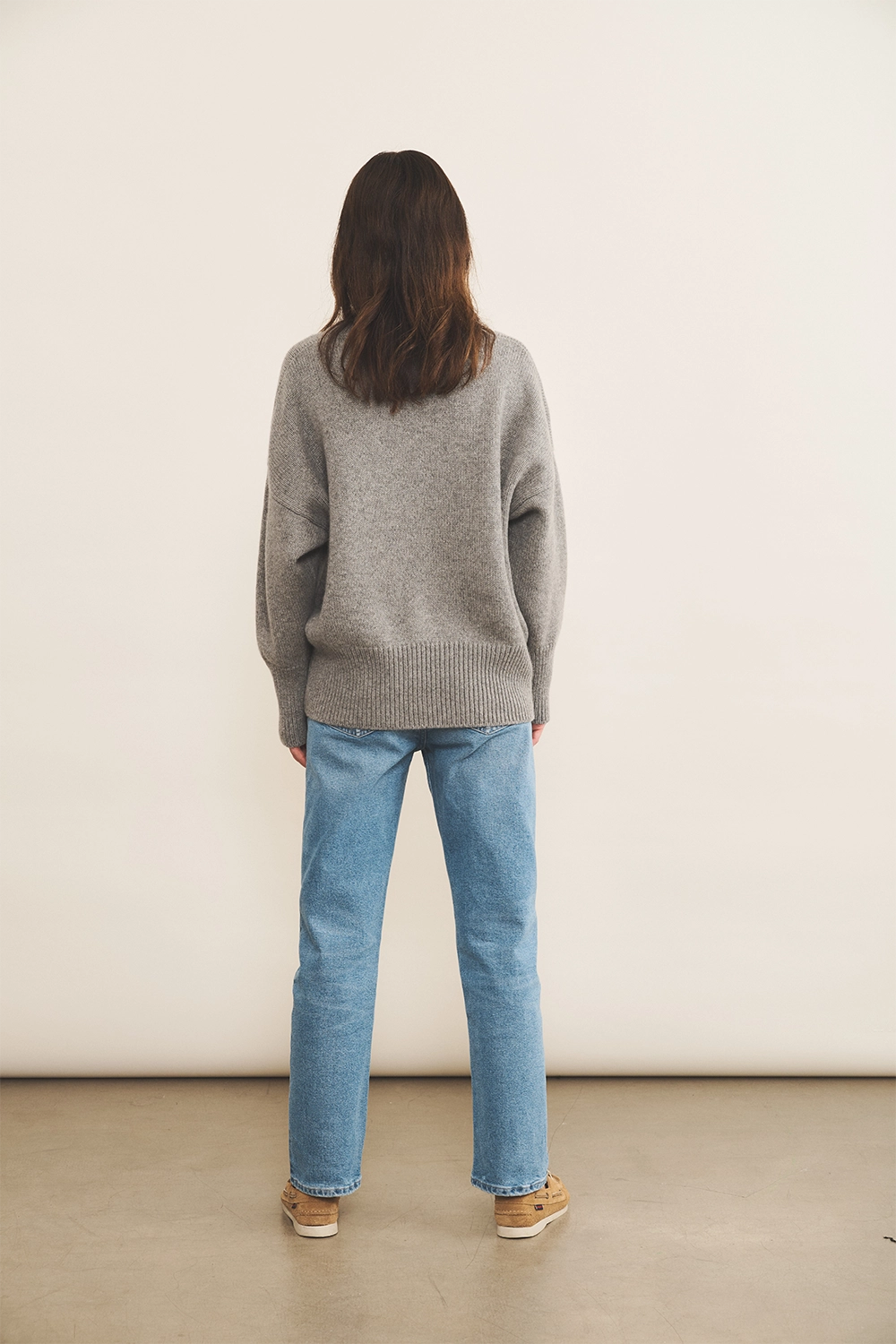 grey cashmere sweater women - back view | Francesca | Linnea Lund