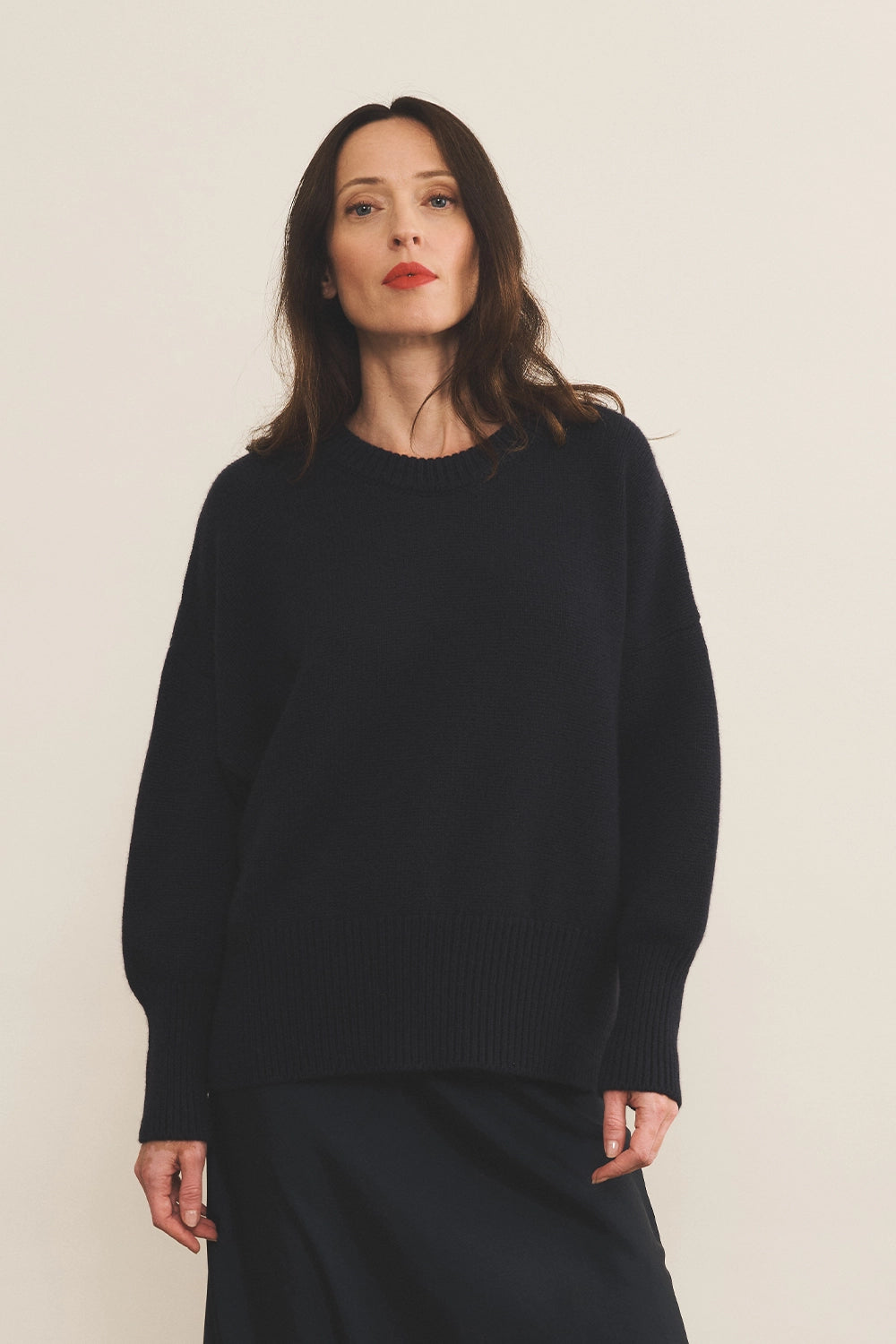 dark blue cashmere sweater women - front view | Francesca | Linnea Lund