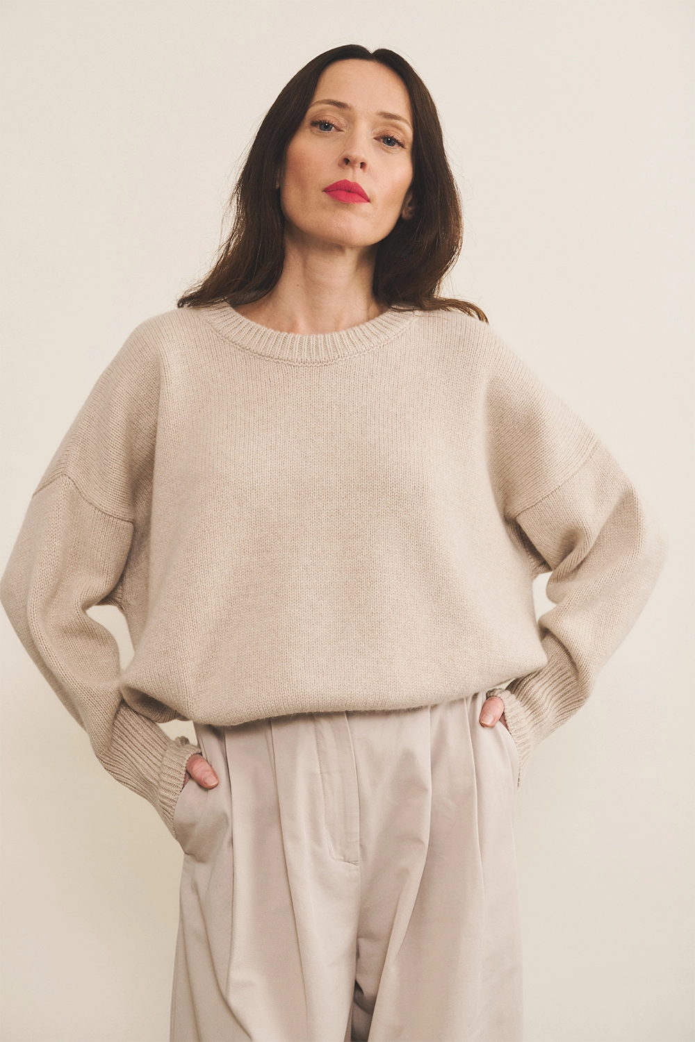 beige cashmere sweater women - front view | Francesca | Linnea Lund